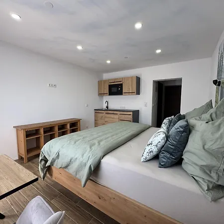 Schwarzwald Ledi - Bed & Breakfast